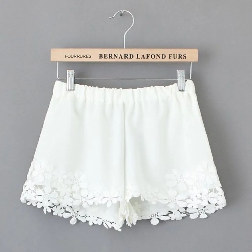 Monteau Shorts Elastic Waist Hem Lace Stitching Joker S